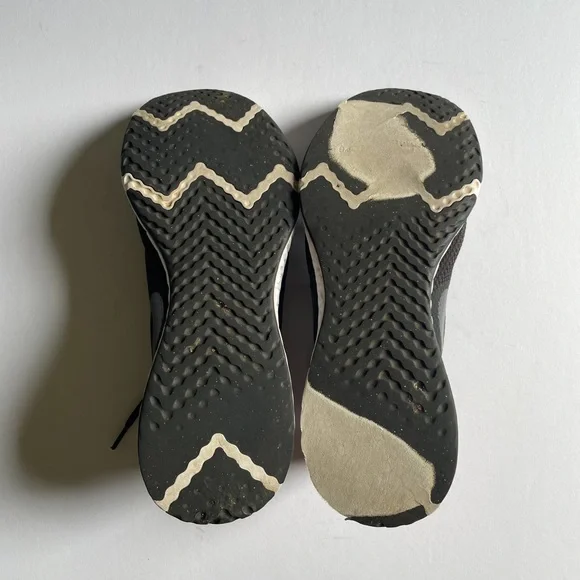 Nike Revolution 5 Running Sneakers Black Size 10 - Picture 5 of 13